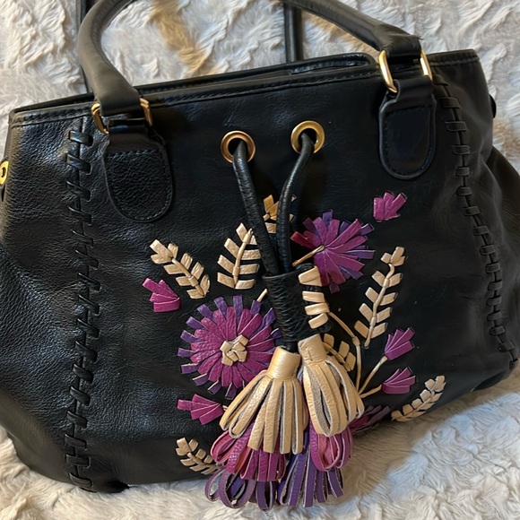 Isabella Fiore Floral Design Leaather Shoulder Bag - Picture 5 of 17